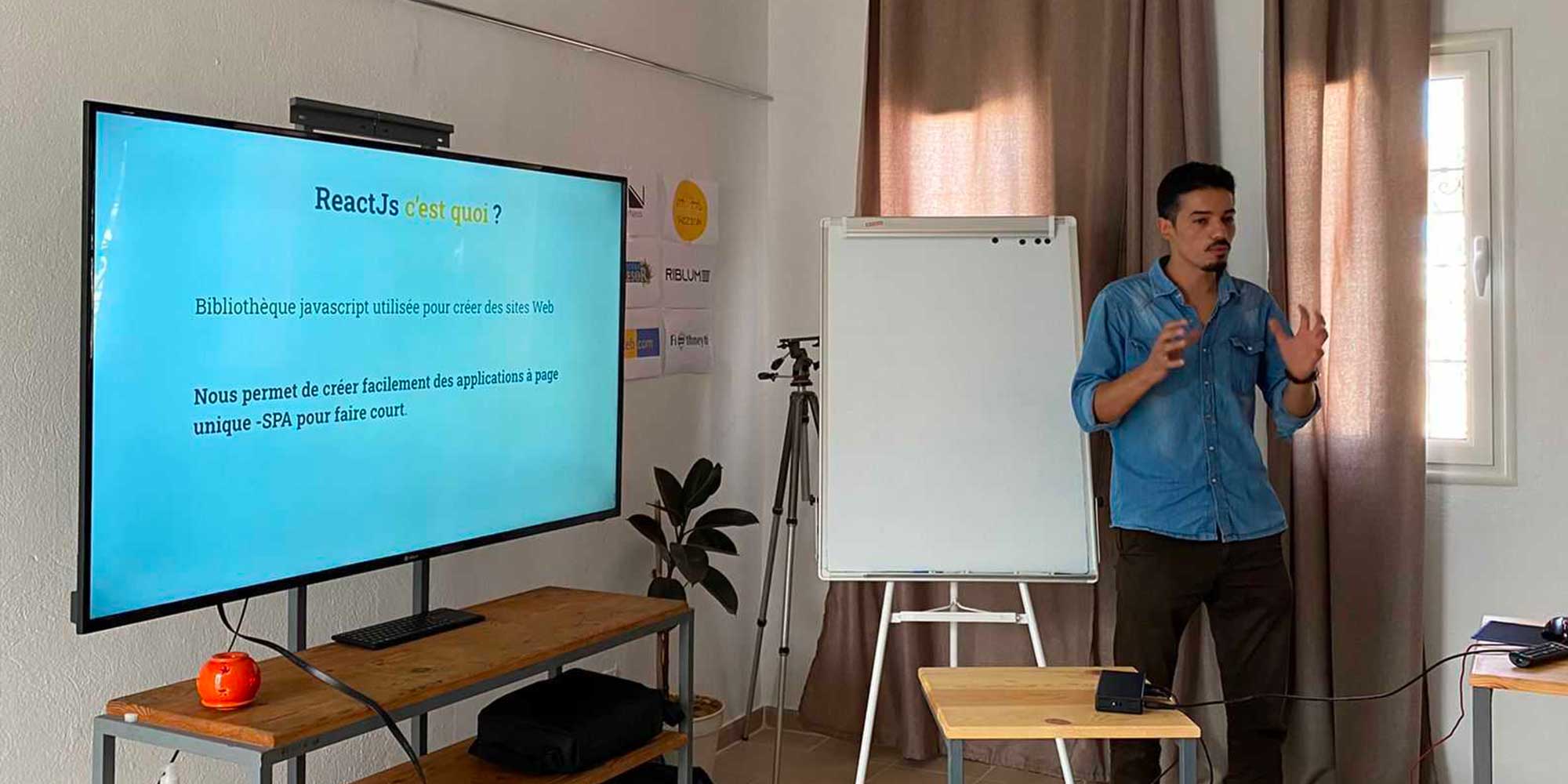 Conférence d'Amine sur React Native à Djerba